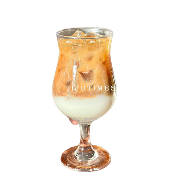 Pahar din sticlă pentru băuturi reci, cu mâner, pentru suc, apă carbogazoasă, cafea cu gheață și milkshake