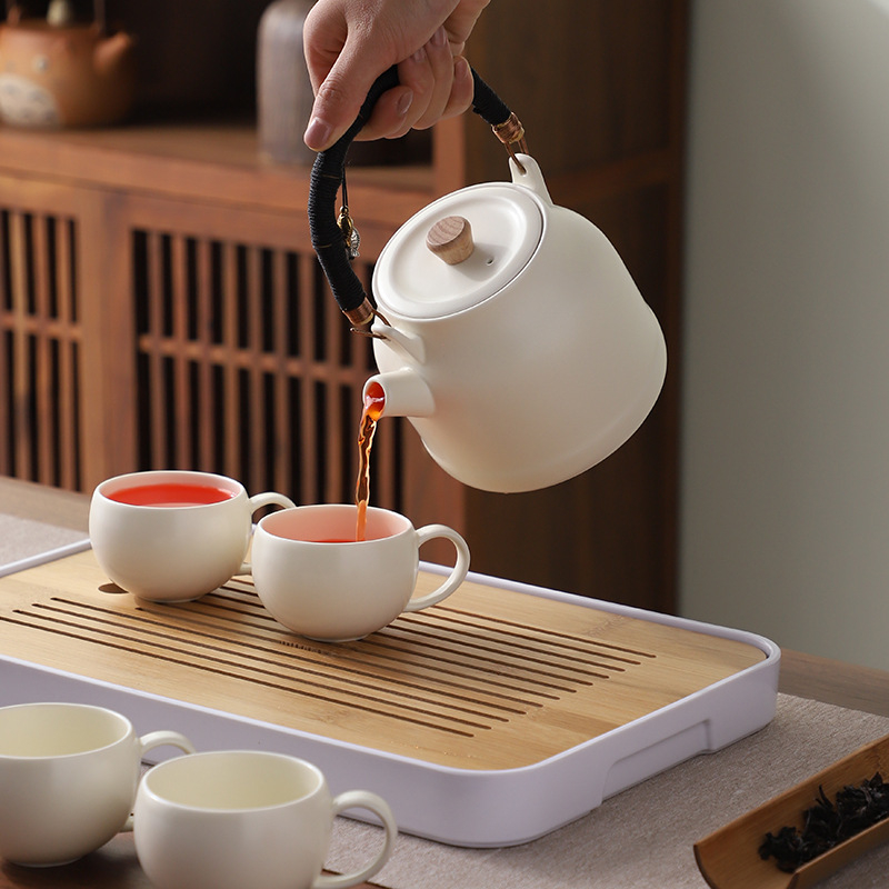 Ceainic ceramic crem, cu mâner basculant, capacitate mare, stil minimalist japonez, cu filtru