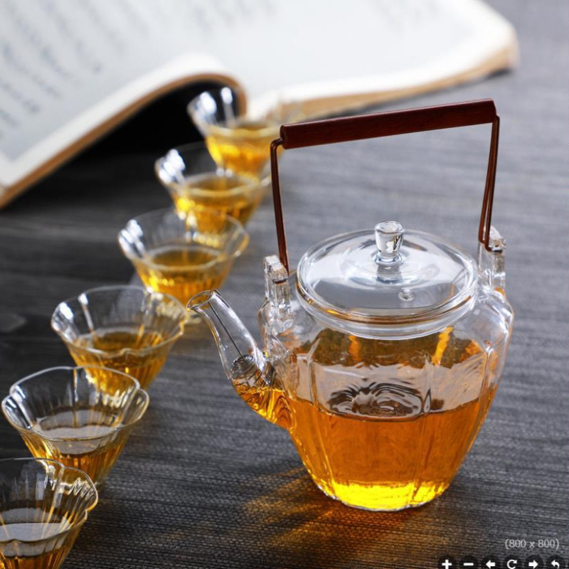 Ceainic din sticlă borosilicată, cu textură ciocănită și mâner înălțat, pentru infuzarea ceaiurilor, model diamant, design modern minimalist