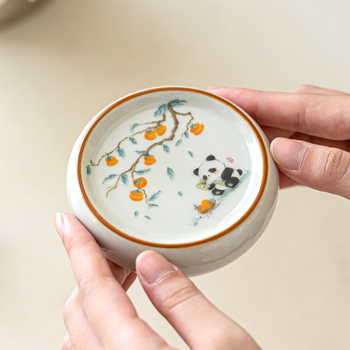 Suport ceramic pentru capac de ceainic cu panda – covoraș izolant pentru cești