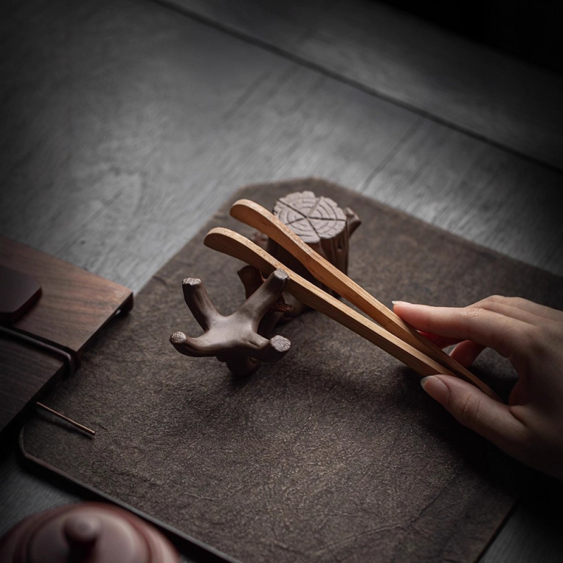 Suport pentru capac de ceainic din lut mov — decor ceramic pentru masă, bază pentru capac, bol, tavă pentru ceai, strecurător/filtru pentru ceai