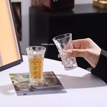Pahar din sticlă pentru whisky și cocktail, cu motive florale în relief