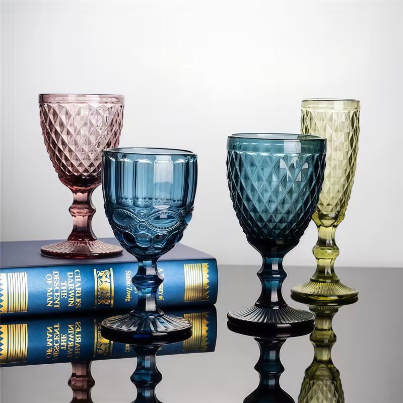 Pahar de vin roșu din sticlă colorată, cu tulpină groasă și cupă înaltă, relief retro, pahar de șampanie elegant
