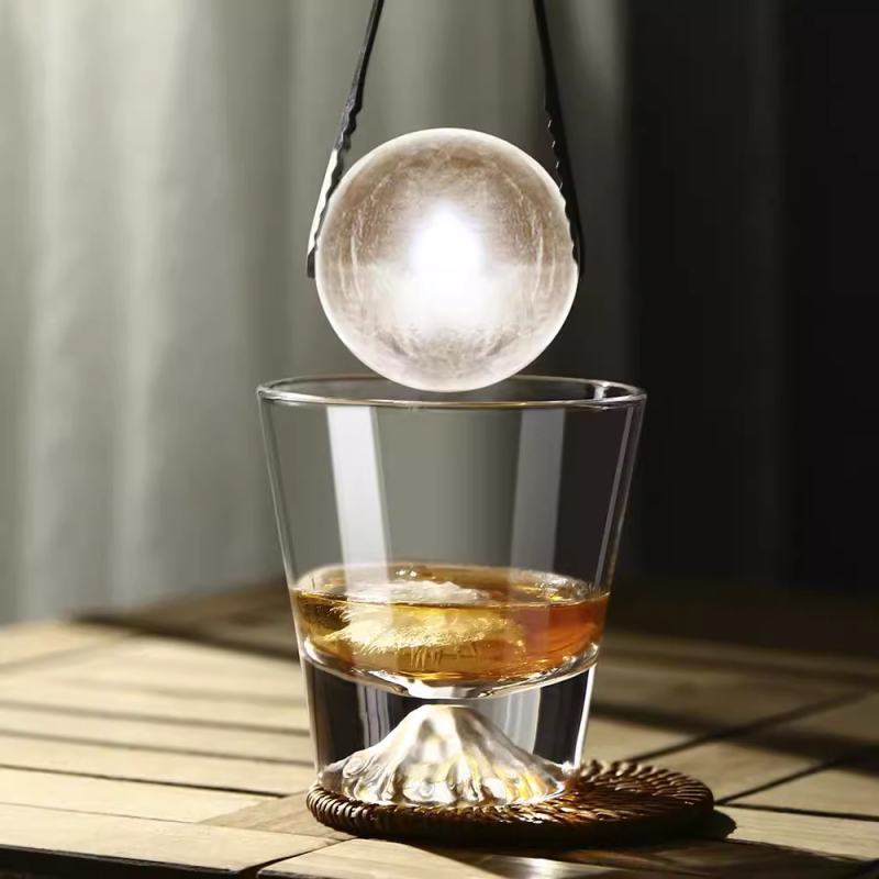 Pahar de whisky în stil japonez Fuji Mountain, 201–300 ml, din sticlă, cu siglă