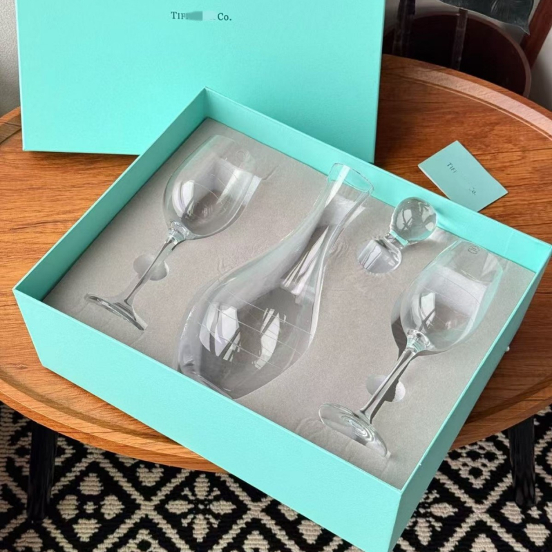 Set de pahare de vin din cristal cu decantor în cutie cadou