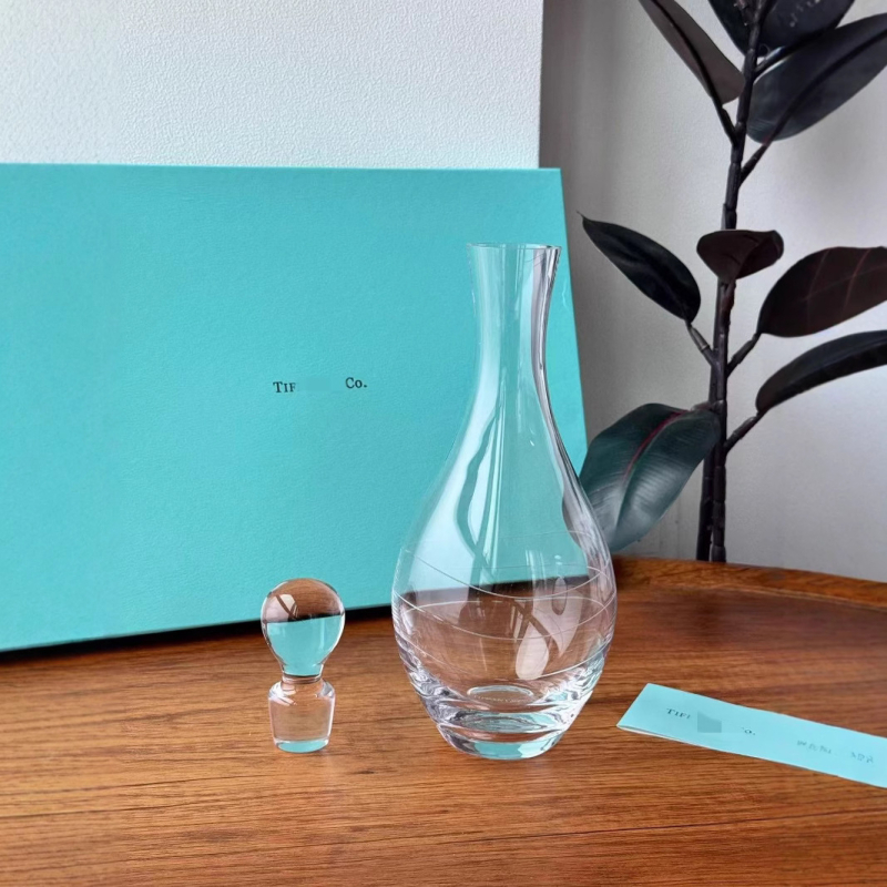 Set de pahare de vin din cristal cu decantor în cutie cadou