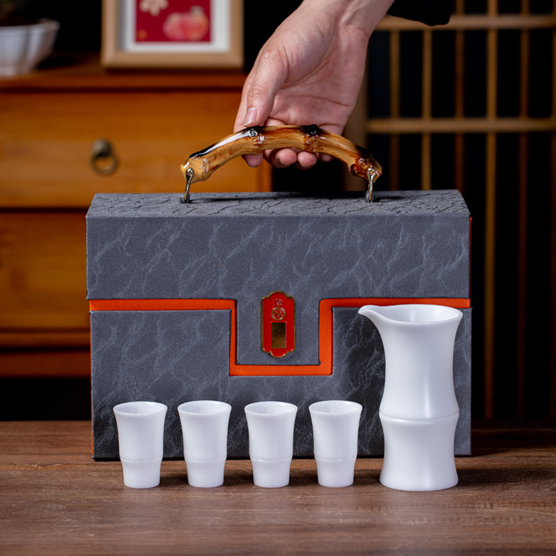 Set porțelan pentru băuturi pentru barul de acasă, dozatoare de lichior Wuliangye și Maotai, finisaj ceramic în stil chinezesc nou