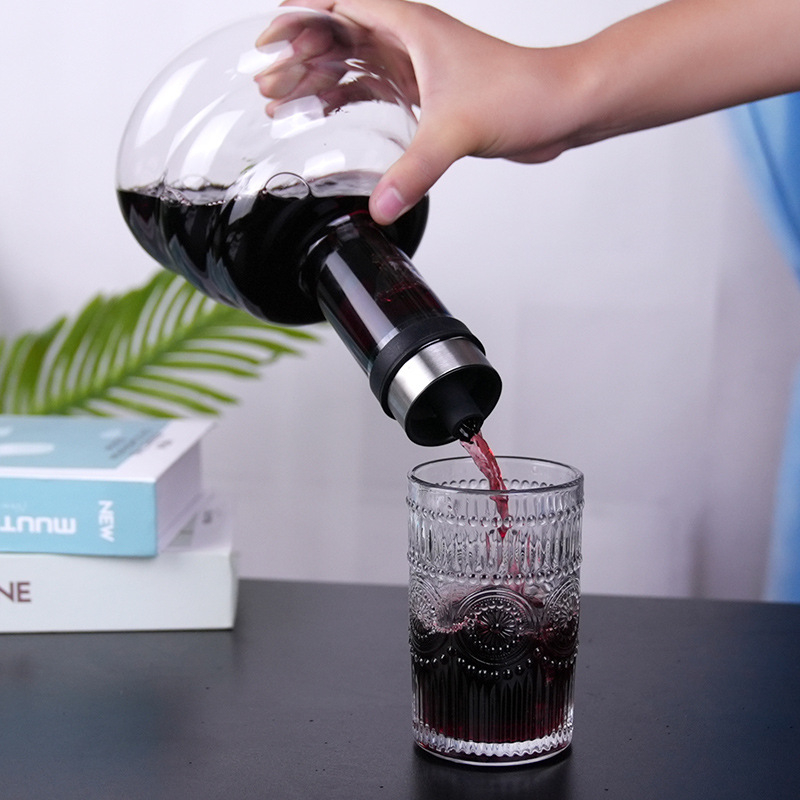 Decantor de vin din sticlă borosilikată, corp bombat, pentru uz casnic, capacitate peste 1000 ml