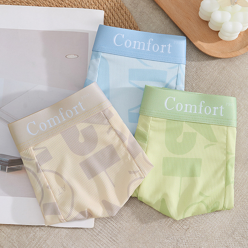 Minimalističke muške gaćice od ice silk, lagane i prozračne za ljeto, srednji pojas, geometrijski uzorak