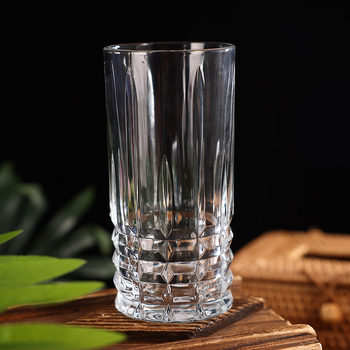Pahar din sticlă, în stil japonez, simplu, cu dungi; potrivit pentru apă, ceai, whiskey, lapte cald sau rece și suc, cu un model floral gravat