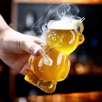 Pahar de cocktail în formă de ursuleț, sticlă borosilicat, 301–400 ml, design creativ pentru gastronomie moleculară la bar