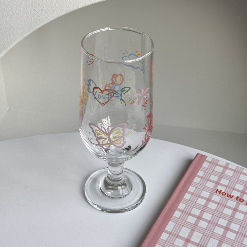 Pahar înalt de sticlă cu design floare-fluture – pentru apă, lapte la mic dejun și cafea acasă
