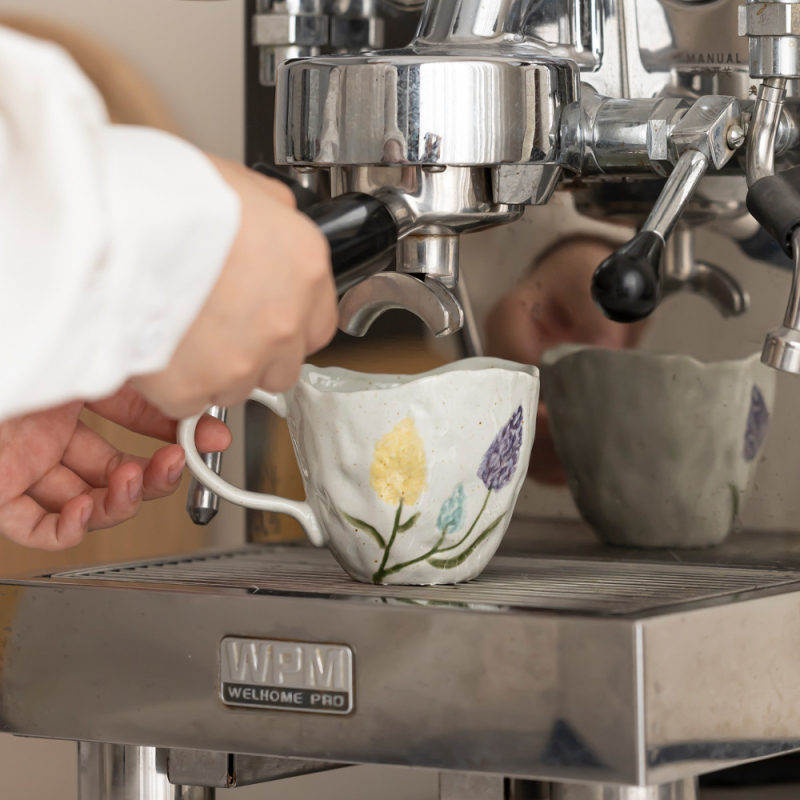 Cană de cafea din ceramică pictată manual, cu lalea, stil coreean