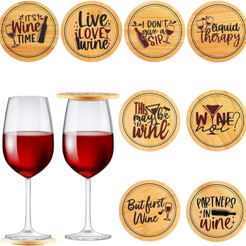 Capac pentru pahar de vin cu model din bambus și set de accesorii pentru platouri cu mezeluri