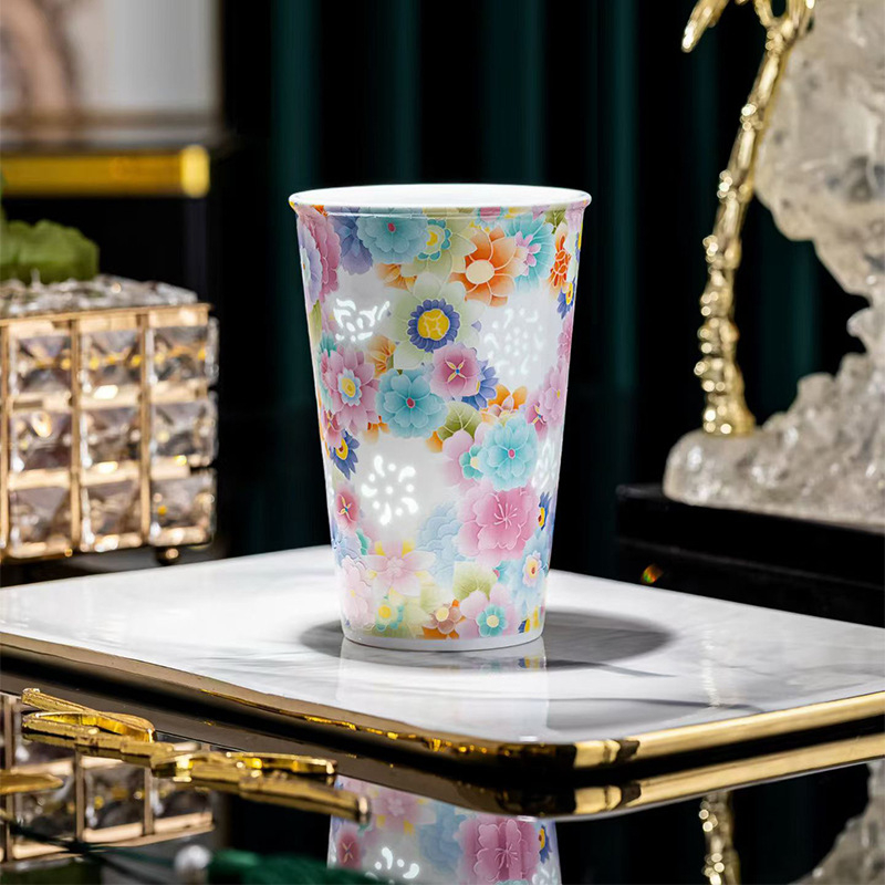 Pahar din porțelan multicolor, elegant pentru băuturi: cola, lapte și cafea – uz casnic, cu mâner