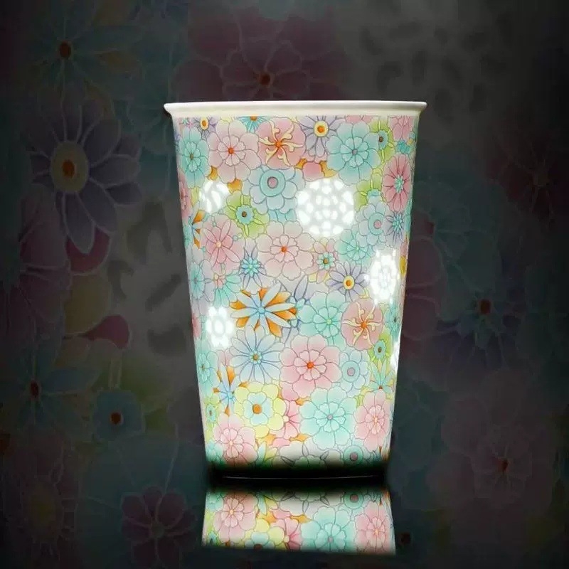 Pahar din porțelan multicolor, elegant pentru băuturi: cola, lapte și cafea – uz casnic, cu mâner