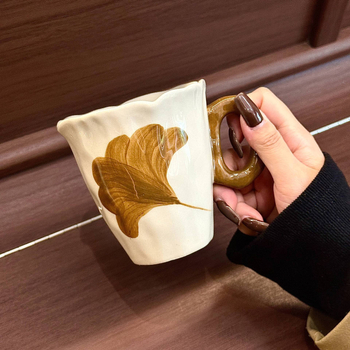 Ceașă de cafea cu frunze de ginko, pictură manuală, ceramică sub glazură, 300 ml
