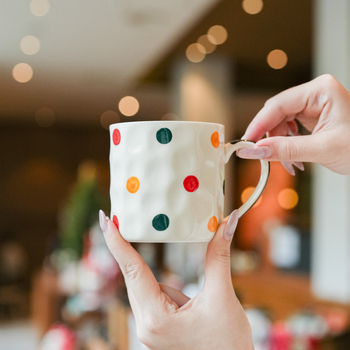 Cană ceramică pictată manual cu buline pentru uz casnic, cană de cafea pentru cupluri