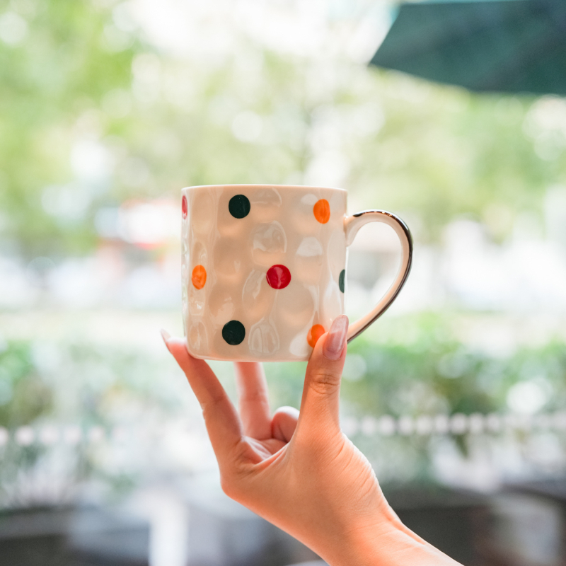 Cană ceramică pictată manual cu buline pentru uz casnic, cană de cafea pentru cupluri
