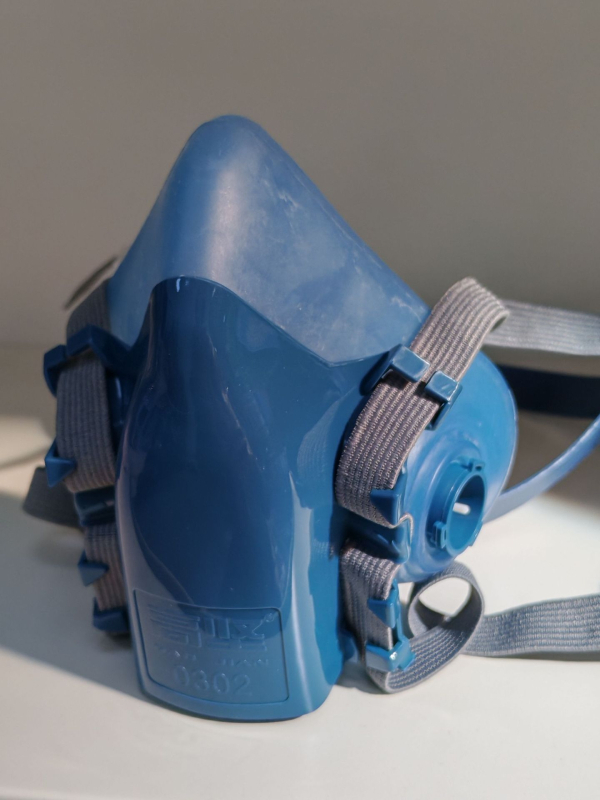 Polumaska respirator s dvostrukim kanisterima, zaštita od prašine i plina, model 0302