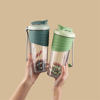 Shaker outdoor de 700 ml, protecție la praf, recipient din plastic pentru milkshake și apă, cu șnur de purtare