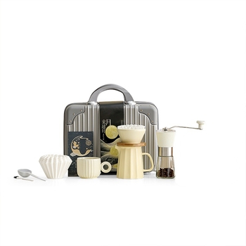Set ceramic de cafea cu stil retro pentru preparare manuală: ibric de cafea, ceașcă de filtru, cană pentru partaj, râșniță de cafea și accesorii