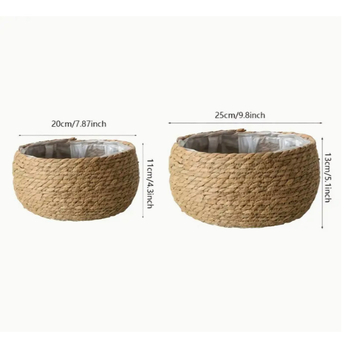 Set de ghivece lucrat manual din fibre vegetale: două ghivece rotunde și coșuri din ratan și bambus