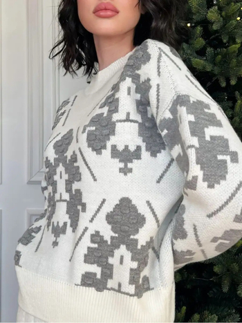 Női oversized pulóver jacquard kötésben, laza szabású