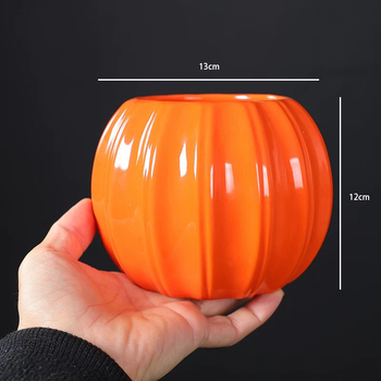 Vază din plastic în formă de dovleac, design modern minimalist, pentru aranjamente florale și decor de sufragerie pe comodă TV