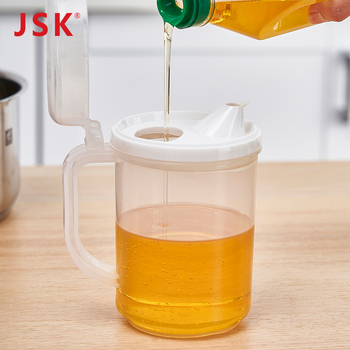 JSK recipient transparent din plastic, 650 ml, pentru ulei, oțet și condimente, cu capac cu deschidere și închidere automată
