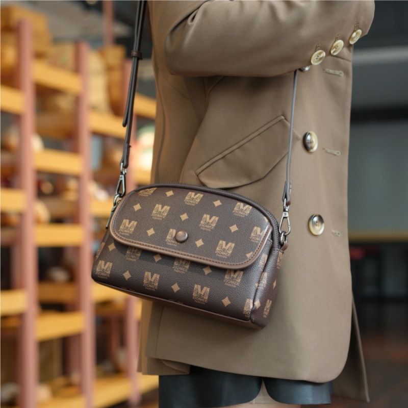 2026 ljetna ženska mala crossbody torba, visok dojam, moderni lagani luksuz, velika kapaciteta, dvostruki pretinac za novčanik i telefon