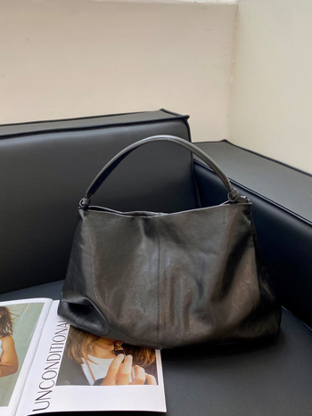 Mekana torbica od kože prvog sloja, crossbody s jednim remenom, velika kapaciteta za putovanja, ženski svakodnevni stil.