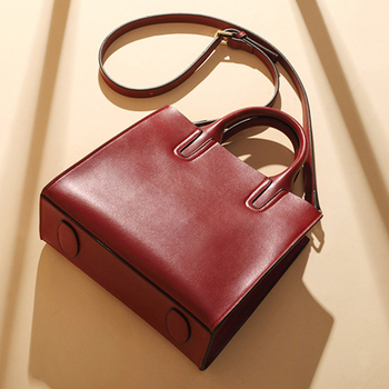 2026 moderna i jednostavna ženska torba, ljetna crossbody torba, europsko-američki casual stil za svakodnevnu upotrebu