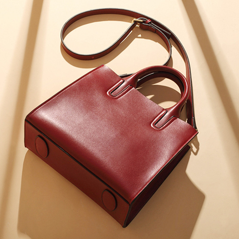 2026 moderna i jednostavna ženska torba, ljetna crossbody torba, europsko-američki casual stil za svakodnevnu upotrebu