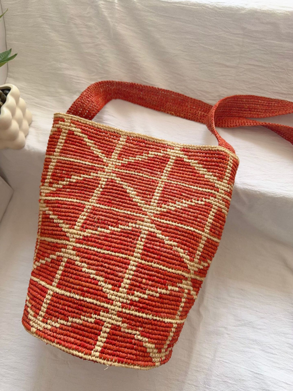 Ženska torba od rafije s blok bojama, ručno pletena kanta-torba za putovanja, za more i plažu, crossbody torba