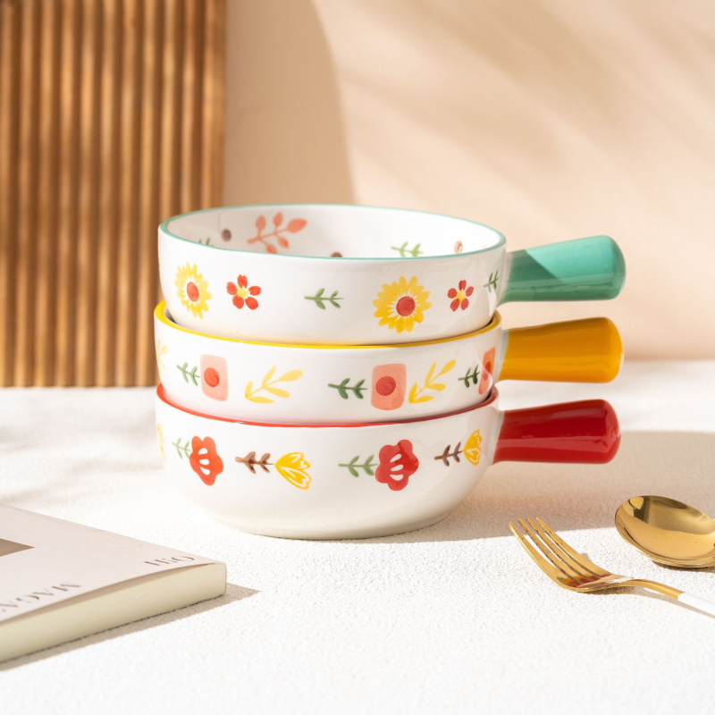 Bohemiai stílusú porcelán ebédtál fogantyúval, fedővel, mikrózható