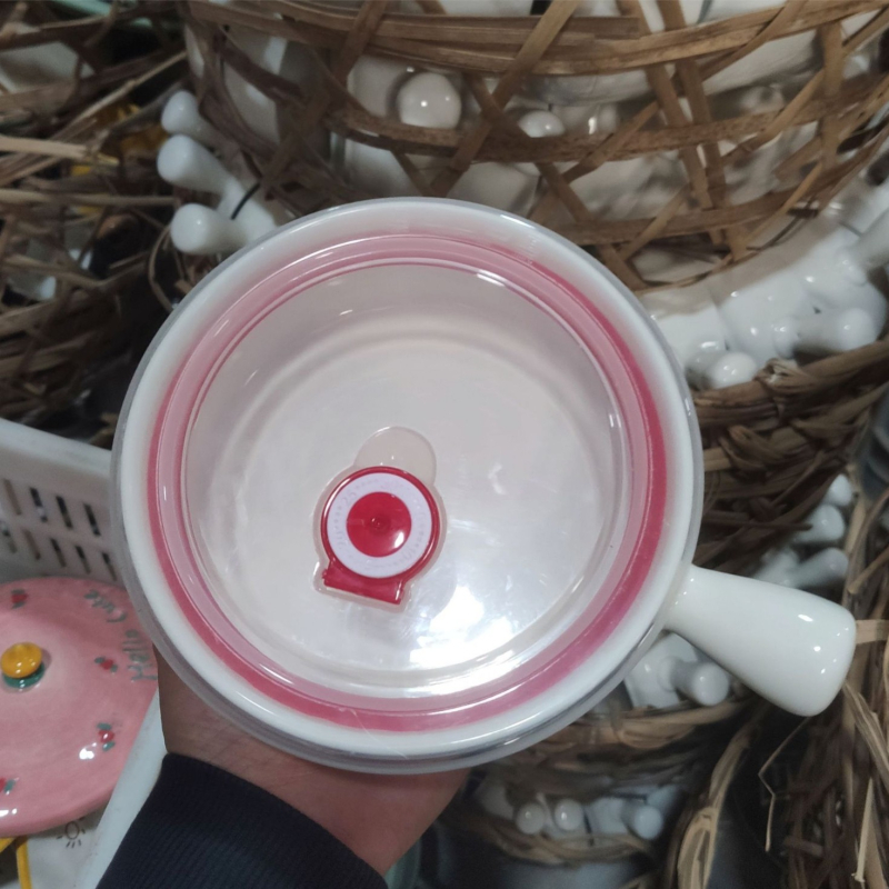 Bohemiai stílusú porcelán ebédtál fogantyúval, fedővel, mikrózható