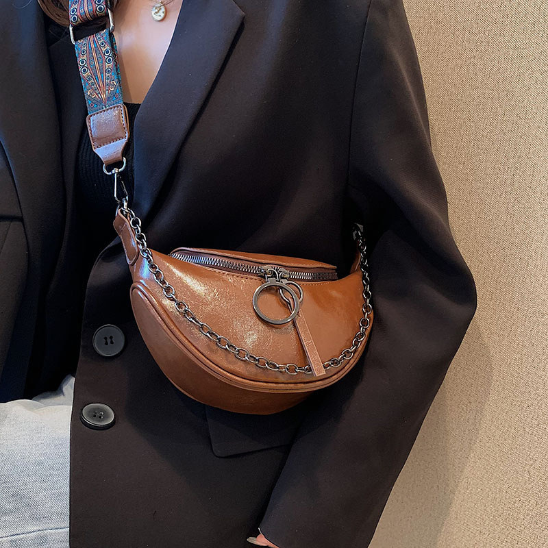 Retro torbica ispod pazuha, 2025 proljeće-ljeto, ženska mala crossbody torba, oblik sedla