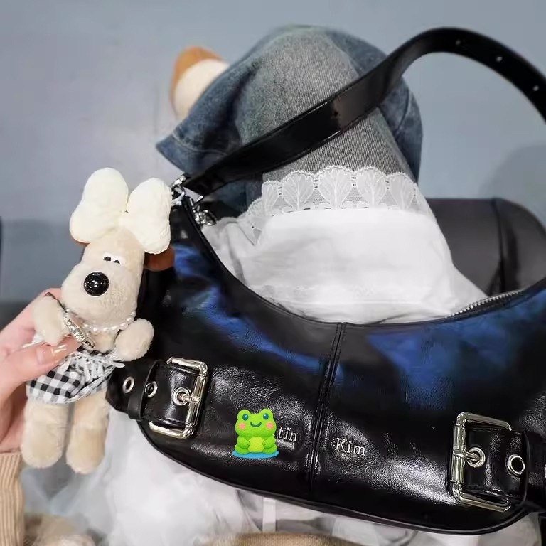Korejska niša crossbody torbica tip sedlo s retro kopčom za pojas, PU materijal, dizajn ispod pazuha s polumjesecem