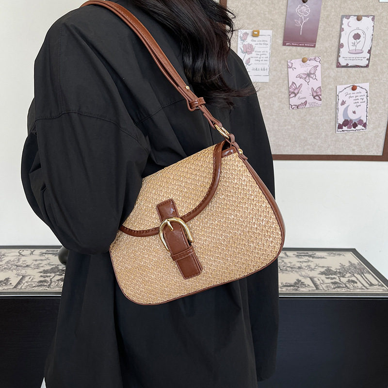 Korejska tkanina torbica tipa sedlo za žene, 2025 modna crossbody torbica s pletenim dizajnom od slame
