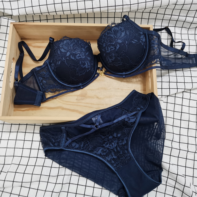 Seksi čipkasti set grudnjaka za mali bust — podizanje, skupljanje i podrška protiv opuštanja