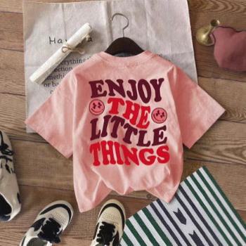 Gyerekeknek szóló rövid ujjú póló 'Enjoy the Little Things' feliratos printtel, laza szabás, kerek nyakú