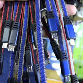 Najlonski pleteni USB kabel za punjenje i prijenos podataka s Lightning, Micro-USB i USB-C konektorima, duljine 2 m ili 3 m.