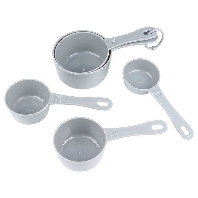Set din plastic cu pahare și linguri de măsurat, cu marcaje, 17 piese, include separator de albuș