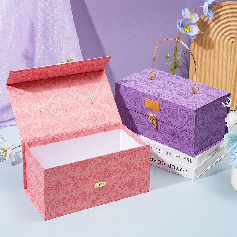 Cutie cadou de nuntă pentru domnișoarele de onoare — cutie goală pentru bomboane, design elegant, cu mâner metalic