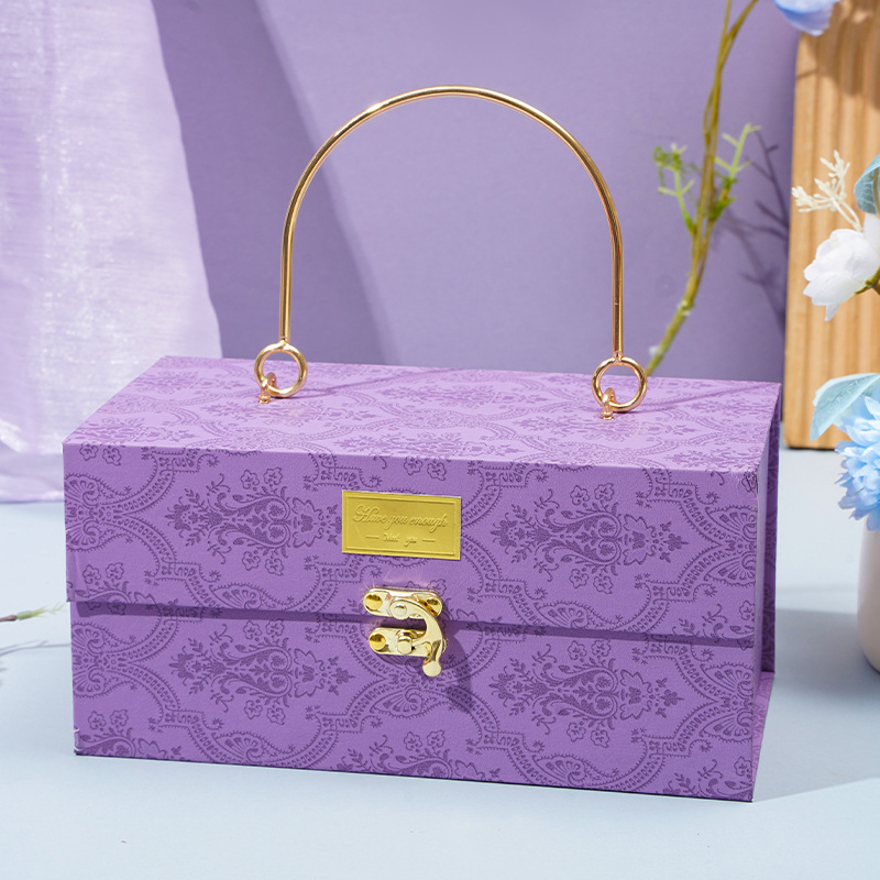 Cutie cadou de nuntă pentru domnișoarele de onoare — cutie goală pentru bomboane, design elegant, cu mâner metalic