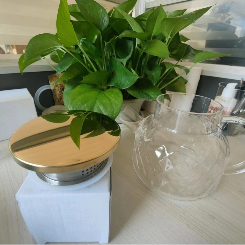 Sticlă de apă rece din oțel inoxidabil 304, capac cu filtru și capac auriu, design nordic