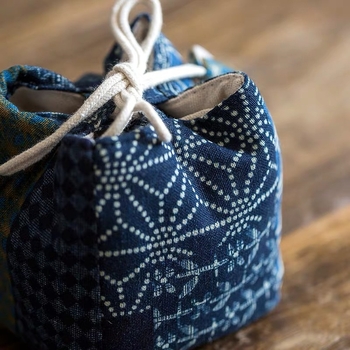 Set de accesorii pentru ceremonia ceaiului, cu husă textile pentru depozitarea ceștilor și ceainicelor, portabil pentru călătorii