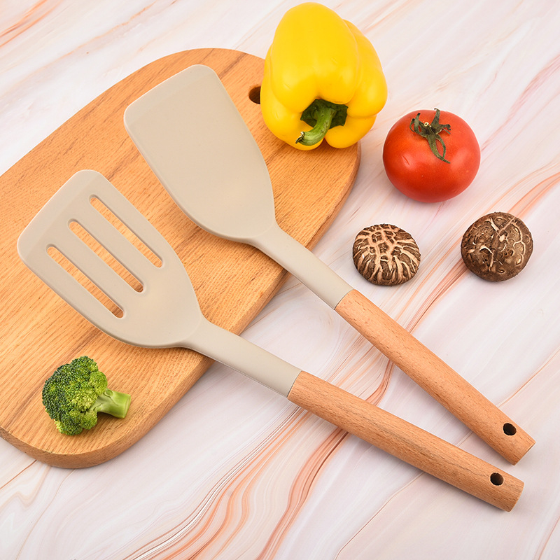 Set spatule din silicon cu mâner din lemn de fag