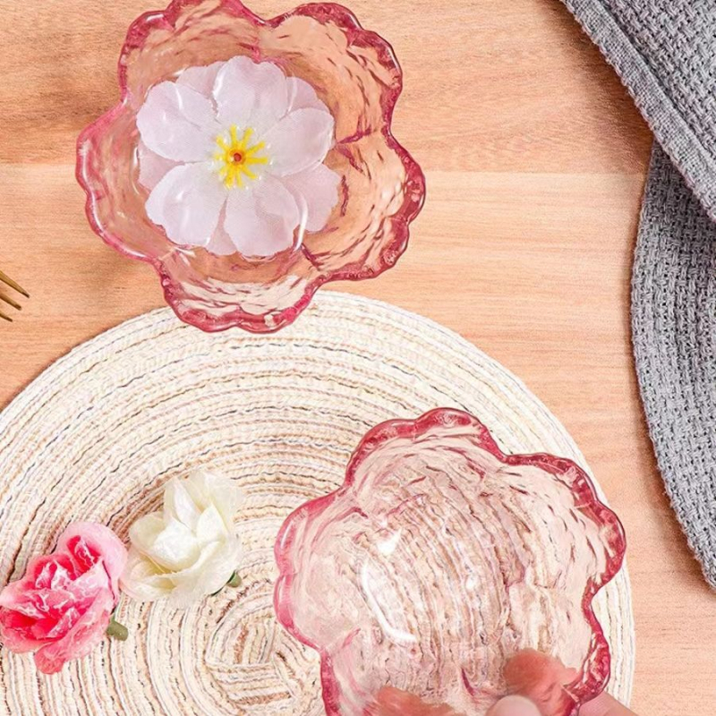 Japán stílusú üvegtál rózsaszín aranyszegéllyel, sakura virág mintával, kis tál mártásokhoz
